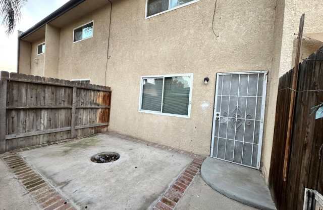 620 Norris Road unit: 3 photos photos