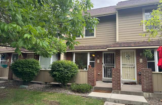 Spacious townhome in a quiet well maintained community photos photos Spacious townhome in a quiet well maintained community photos photos