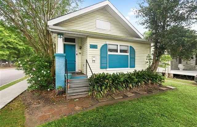 1539 HILLARY Street - 1539 Hillary Street, New Orleans, LA 70118