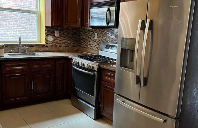 2103 Tomlinson Ave - 2103 Tomlinson Avenue, Bronx, NY 10461
