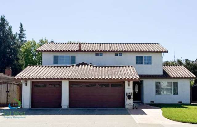 $4795 - Beautiful and Well Maintained South Gilroy Home w/ Salt Water Pool!! photos photos