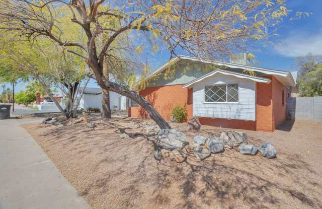 Spacious 3-bedroom, 3-bathroom home with an additional casita located in Scottsdale, AZ - 8316 East Indian School Road, Scottsdale, AZ 85251