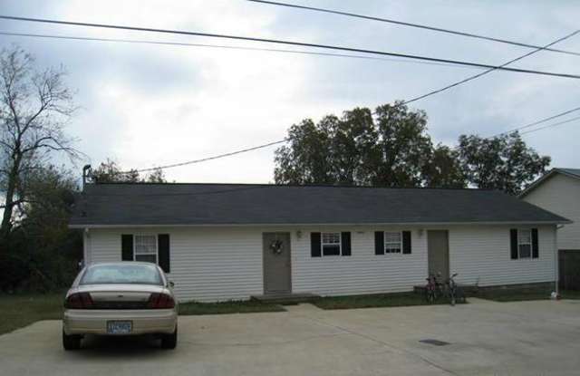 1000 A Washington Street **MOVE IN SPECIAL - 1000 Washington Street Northwest, Jacksonville, AL 36265