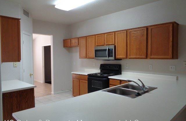 10322 W. Colter St. Gallery 4
