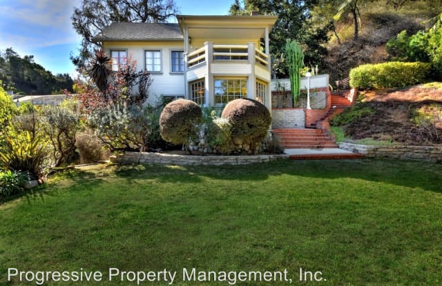 8918 Holly Place - 8918 W Holly Pl, Los Angeles, CA 90046