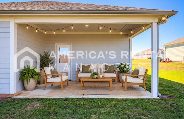 Open Living Meets Covered Patio Comfort! Gallery 4