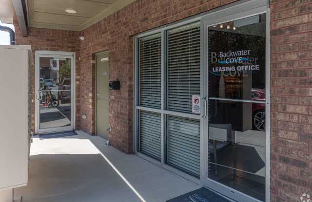 Backwater Cove Apartments Gallery 3