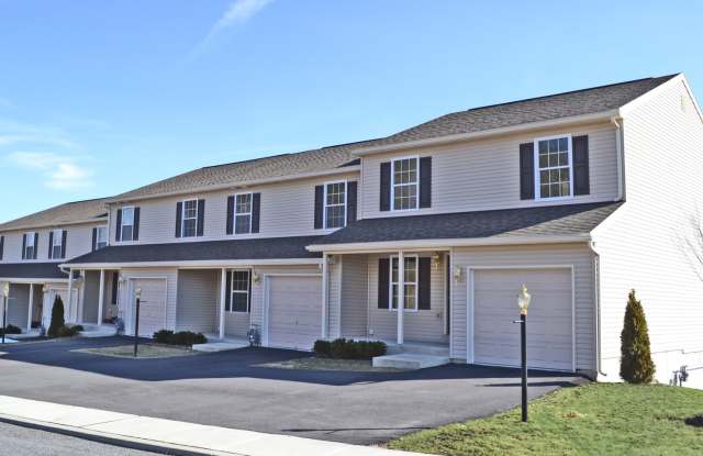 Fantastic Townhome - Pet Friendly (1 pet) with garage and NO MOWING! photos photos Fantastic Townhome - Pet Friendly (1 pet) with garage and NO MOWING! photos photos