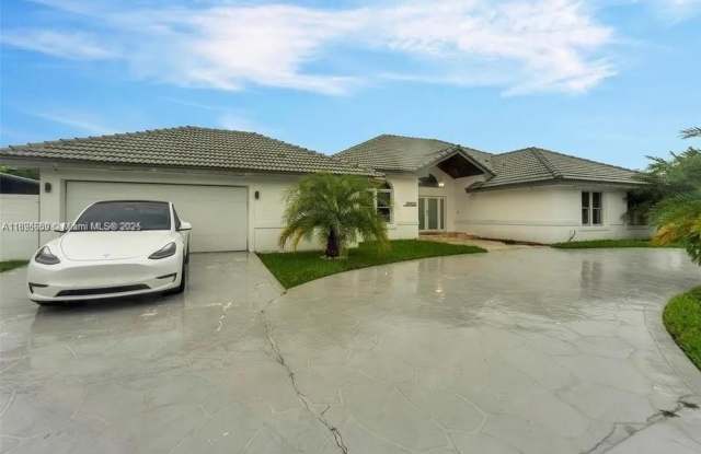 19905 SW 135th Ave - 19905 Southwest 135th Avenue, Miami-Dade County, FL 33177