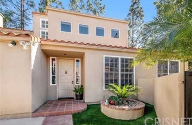 4310 Park Arroyo Gallery 3