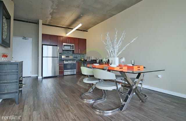 1395 S. state - 1395 South State Street, Chicago, IL 60605