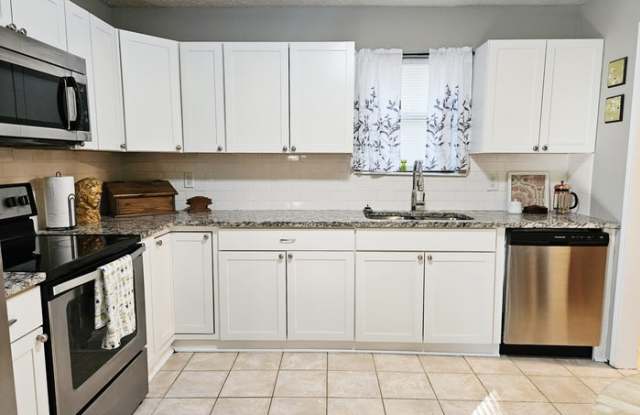 1330 White Oak Drive Gallery 2