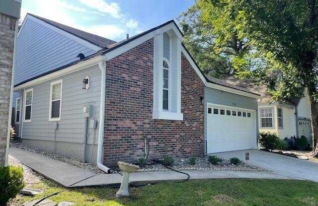 7755 MYSTIC POINT Court E Gallery 3