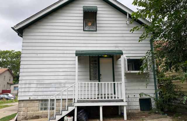 8074 Jackson Gallery 2