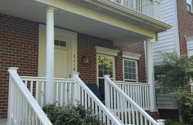 Beautiful 3 Bedroom, 2.5 Bath Townhouse in Sought-After Lenox Village- Available Now! photos photos