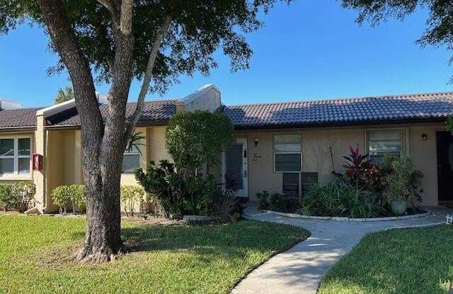 221 Lake Meryl Drive photos photos