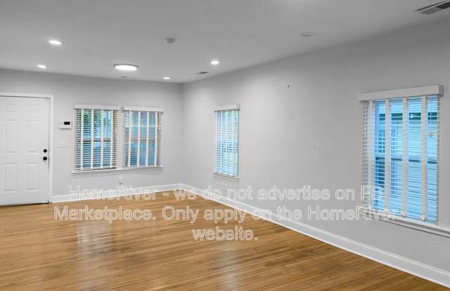 1919 Norwood St Gallery 4