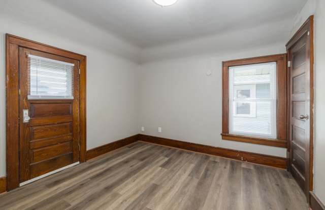 156 E Johnson St. Fond du Lac Gallery 4