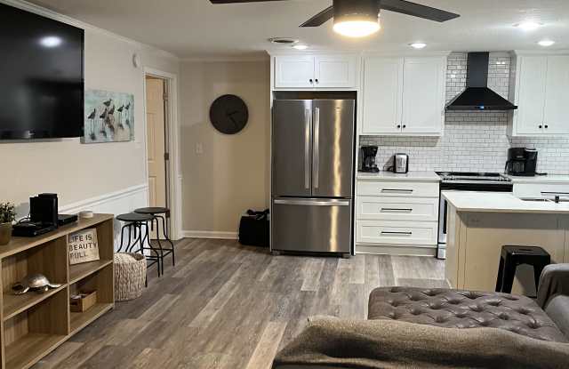 305 22nd Ave N - 305 22nd Avenue North, North Myrtle Beach, SC 29582
