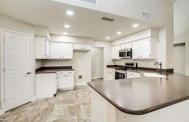 1591 W IRONWOOD Drive Gallery 3