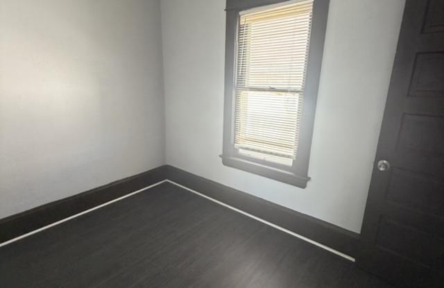 2912 East 102nd Street - Upstairs Gallery 4