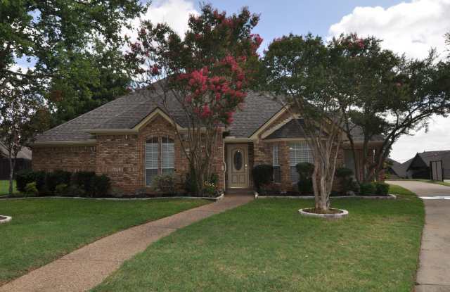 Great 4-2.5-2 in Colleyville, GCISD! - 4009 Bowden Hill Lane East, Colleyville, TX 76034