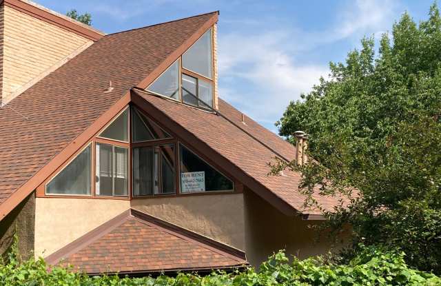 3 Bedroom, 2 1/2 Bath Townhome - right up Against the Foothills! 2nd  Spruce Street in Knollwood Village Townhomes! Close to Hiking  Running Trails! Close to Boulder Creek and Downtown Boulder! photos photos