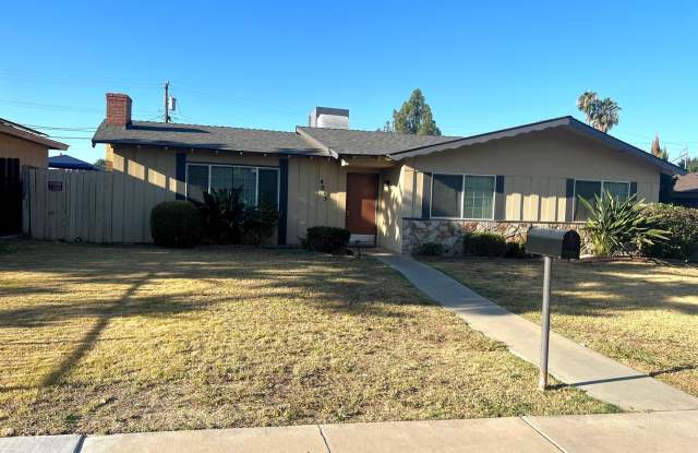 Charming 3-Bedroom Home with Spacious Layout in Northeast Bakersfield photos photos