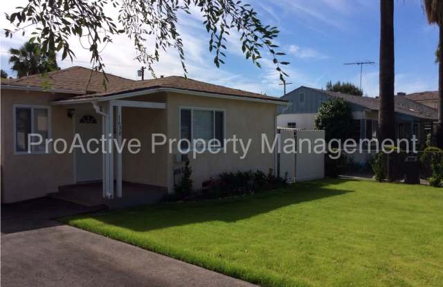 Stunning 3-Bedroom Burbank Home with Office & Entertainer’s Backyard photos photos