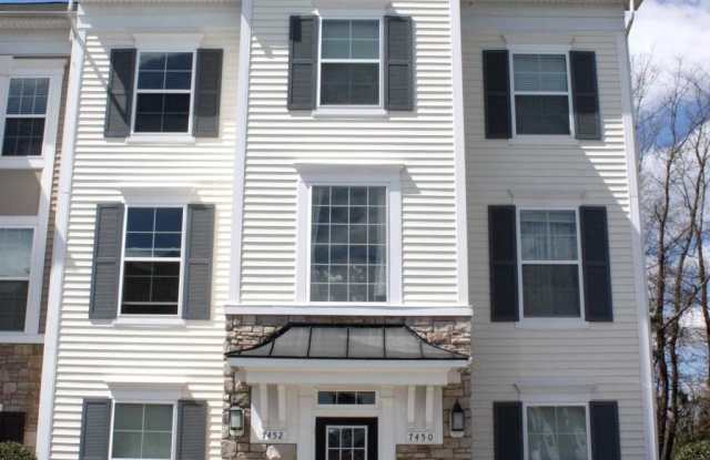 7452 RIDING MEADOW WAY - 7452 Riding Meadow Way, Yorkshire, VA 20111