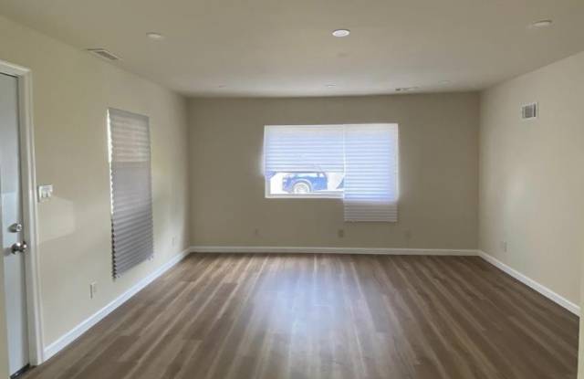 813 DRUM AVENUE Gallery 4