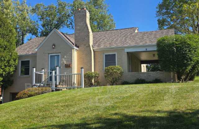 300 Maxwell Dr photos photos