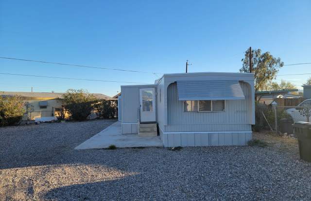 2 Bedroom Mobile with Large Lot photos photos
