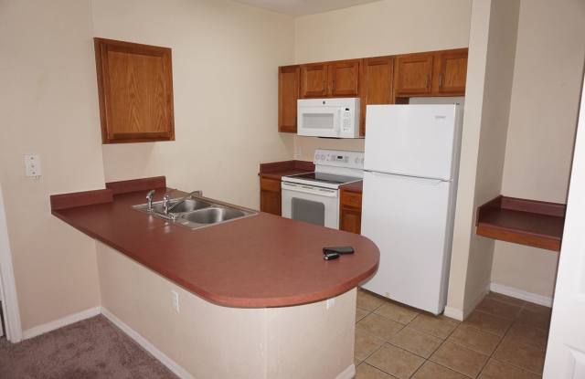 Villa Valencia Spacious 1 Bedroom Near Valencia Community College and 408 Gallery 4