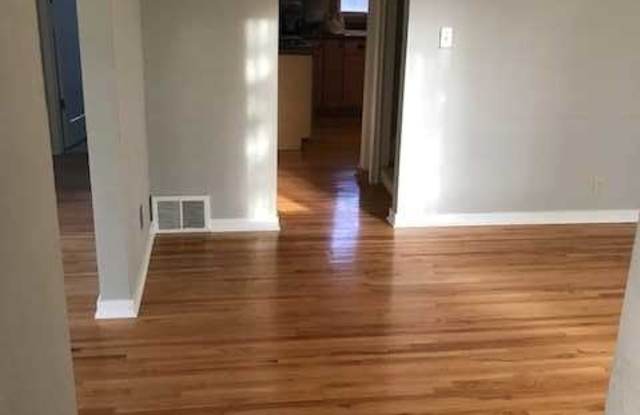 1608 Alameda South - 1608 Alameda Street, St. Paul, MN 55117