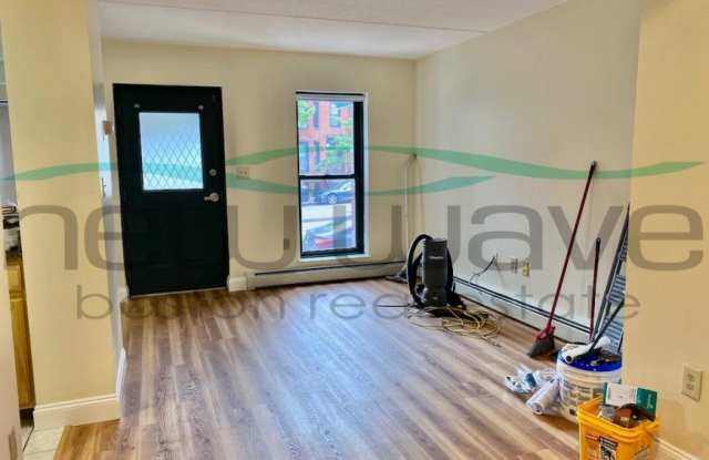 400 Massachusetts Ave. photos photos