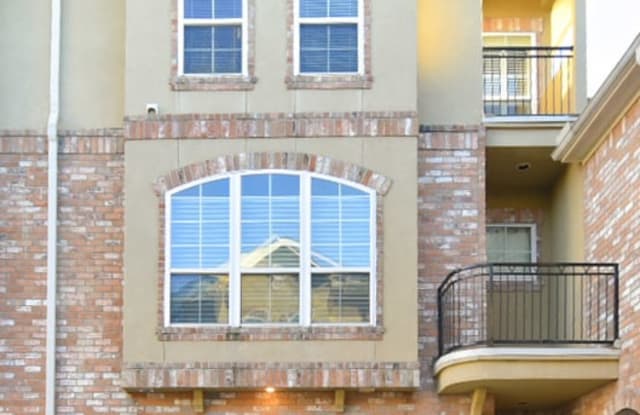 42 Versante Ct - 42 Versante Ct, Houston, TX 77070