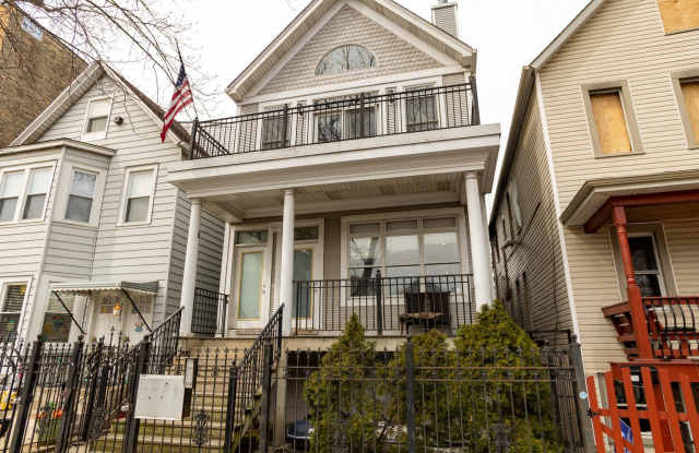 2438 N Washtenaw Avenue - 2438 North Washtenaw Avenue, Chicago, IL 60647