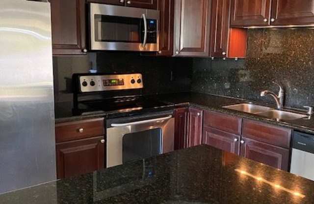 3831 Catalina Dr Gallery 2