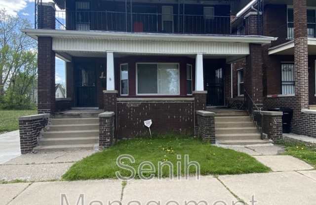 1495 W Grand Blvd photos photos