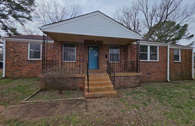 4411 Northwest Kenwood Drive photos photos