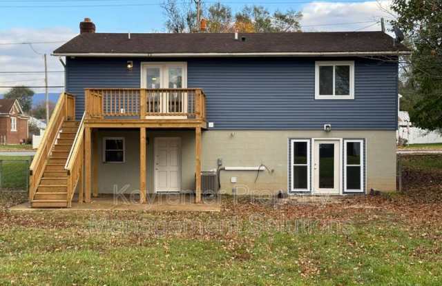 421 N Charlotte Ave photos photos