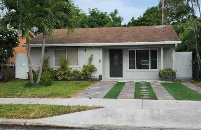 625 Royal Palm Dr photos photos