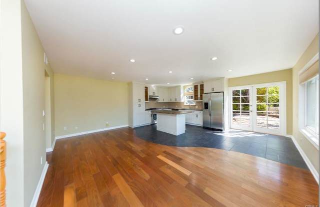 1731 Golf Club Drive Gallery 4