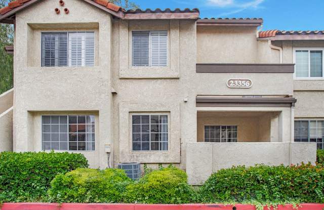 Beautifully Renovated 2 Bedroom 2 Bath Condo photos photos