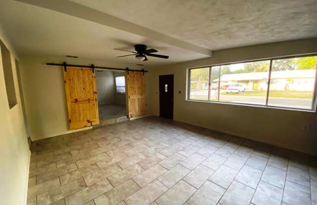 3512 Craig Dr Seminole Gallery 3