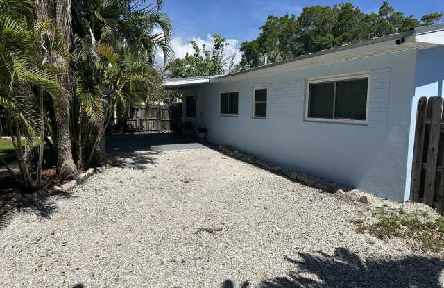 302 5th Avenue photos photos