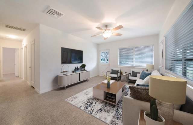 2219 W PINERIDGE Court Gallery 2