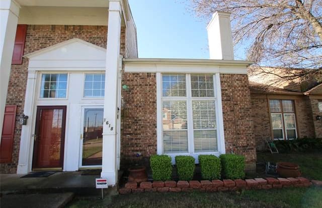 1618 Beach Lane - 1618 Beach Lane, Arlington, TX 76014