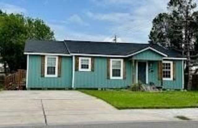 3562 Topeka Street Gallery 1